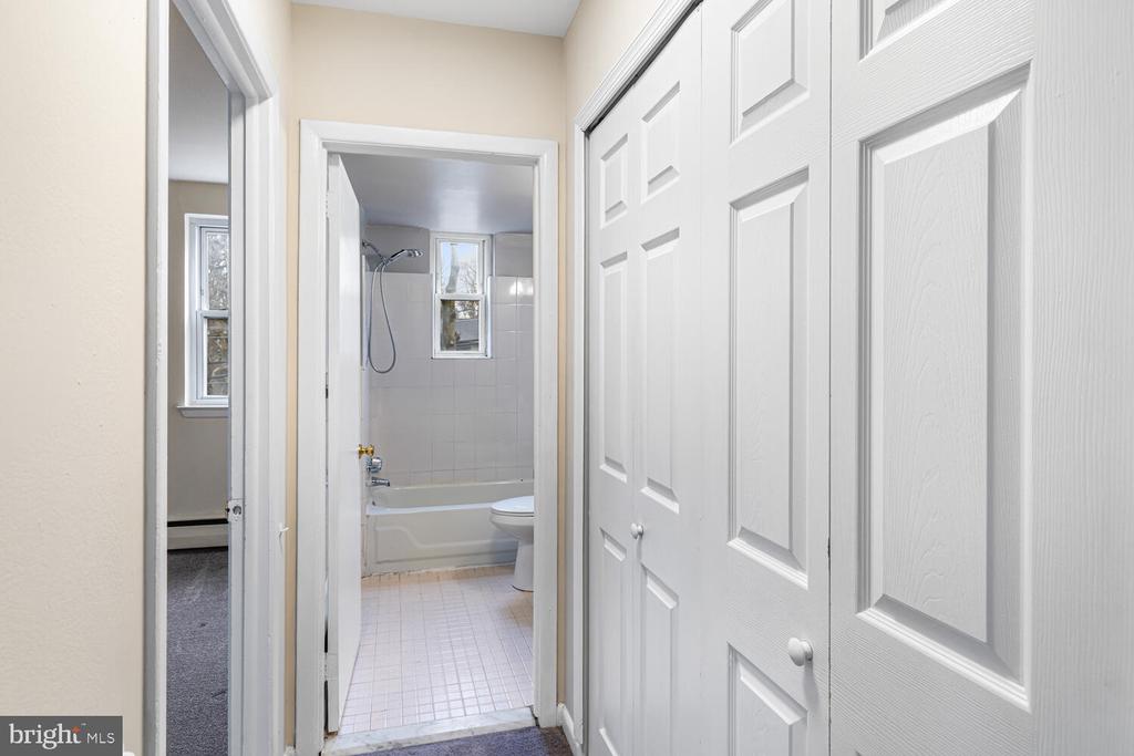 1600 CHURCH ROAD D205
