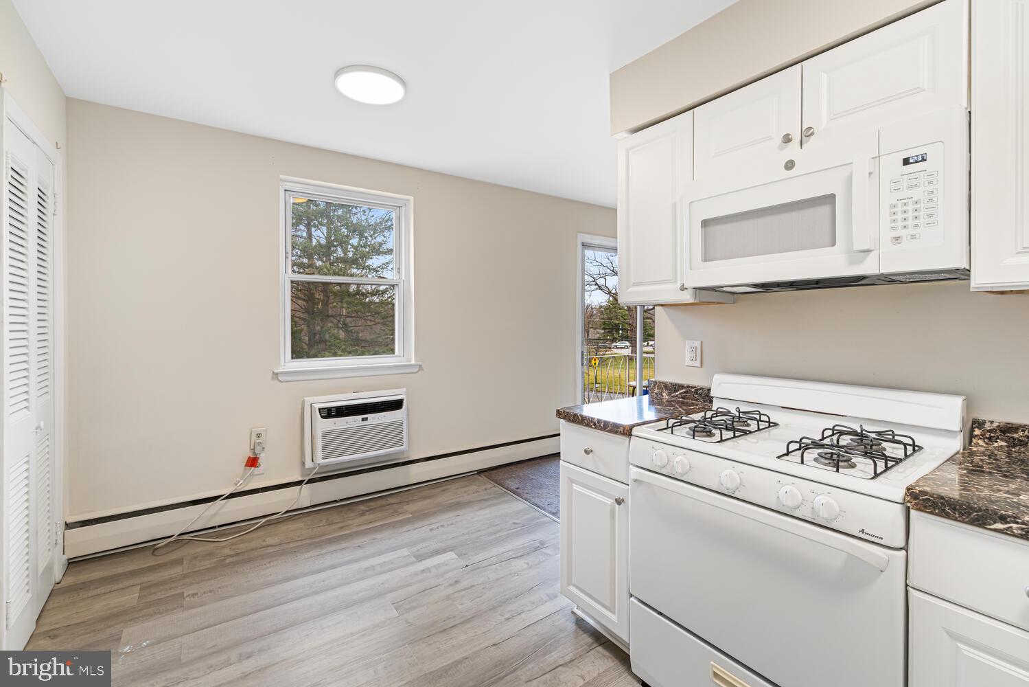 1600 CHURCH ROAD D205