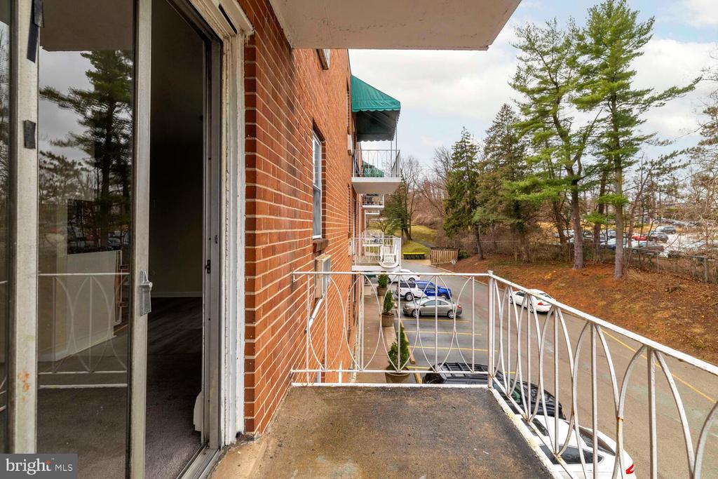 1600 CHURCH ROAD D205