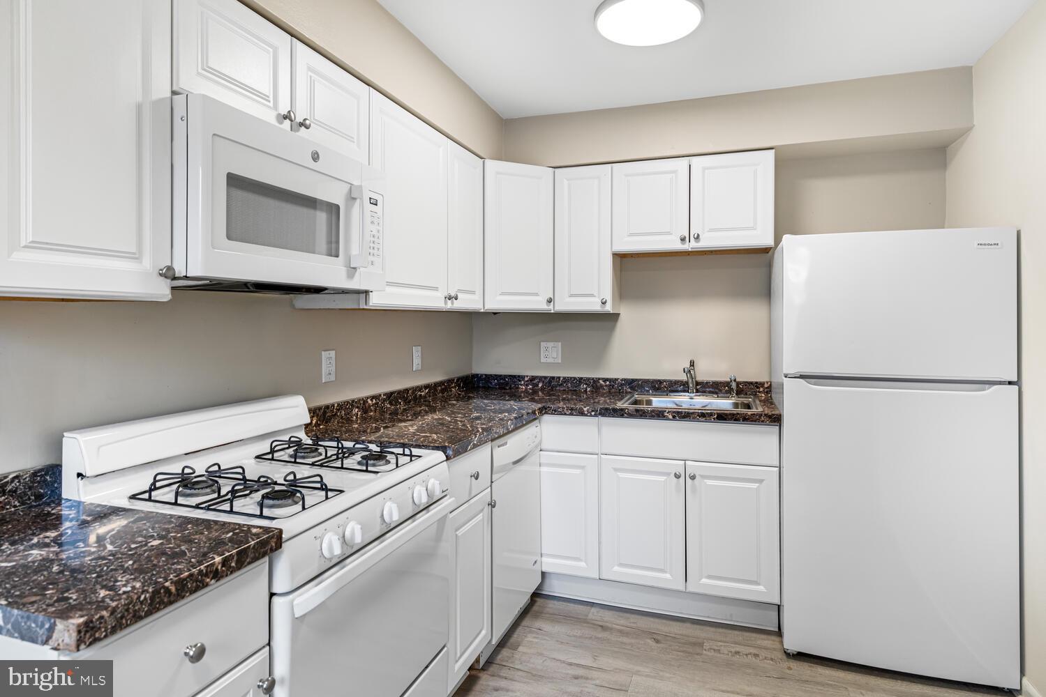 1600 CHURCH ROAD D205