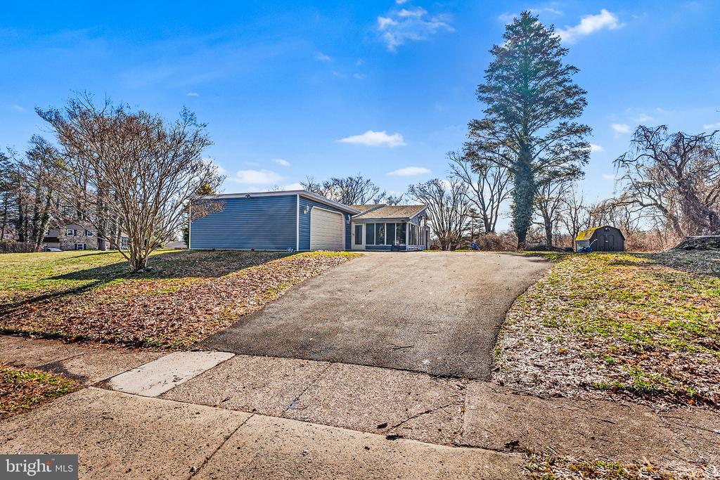 8308 COBDEN ROAD
