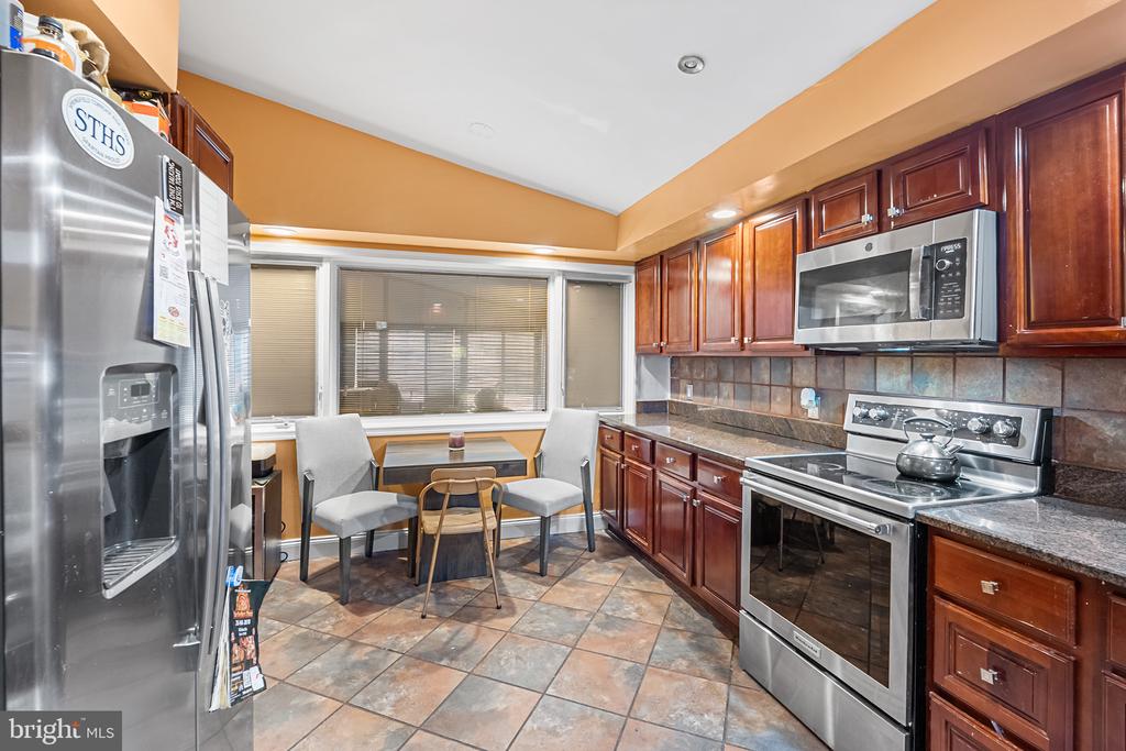 8308 COBDEN ROAD