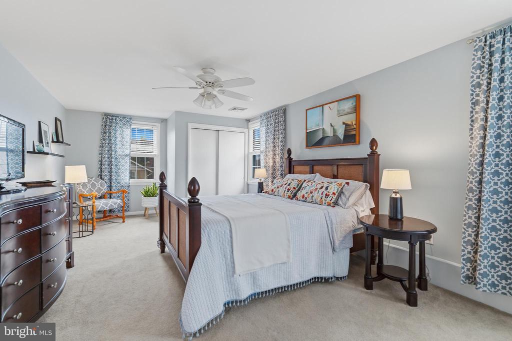 11 FRANKLIN AVENUE