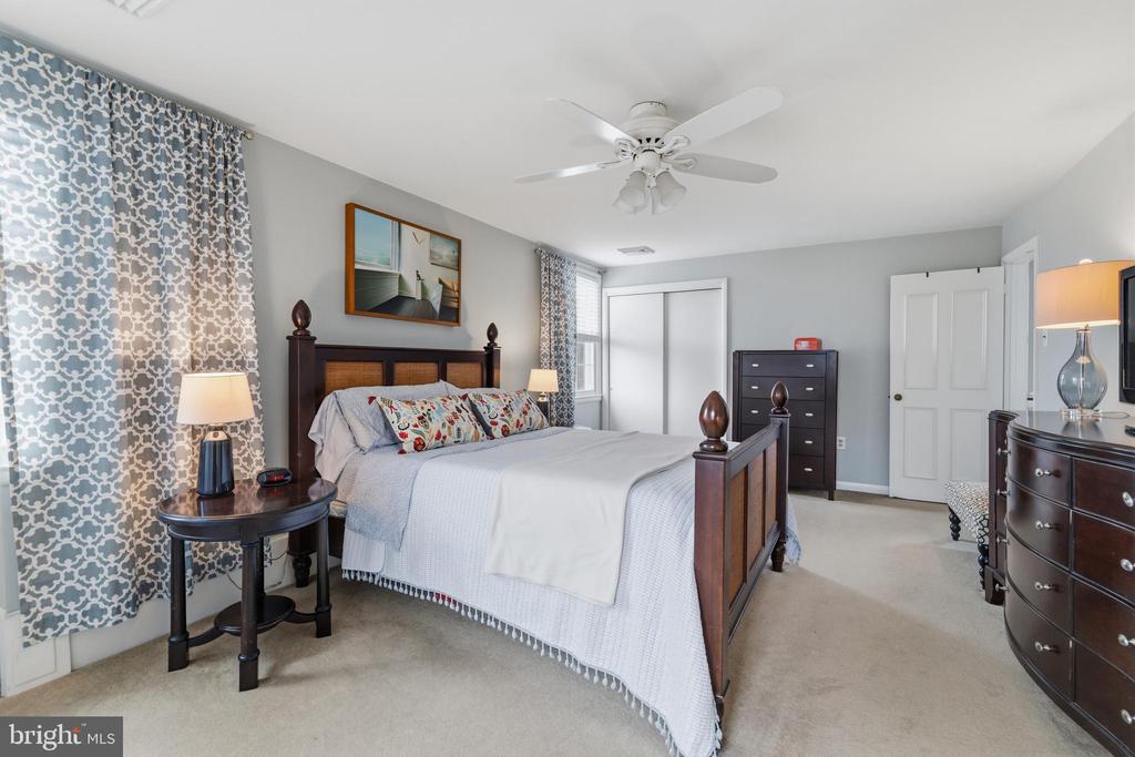 11 FRANKLIN AVENUE