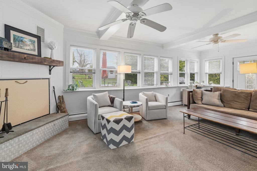 11 FRANKLIN AVENUE