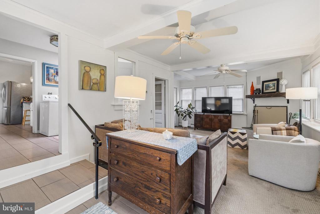 11 FRANKLIN AVENUE