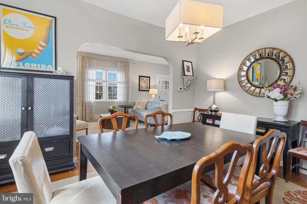 11 FRANKLIN AVENUE