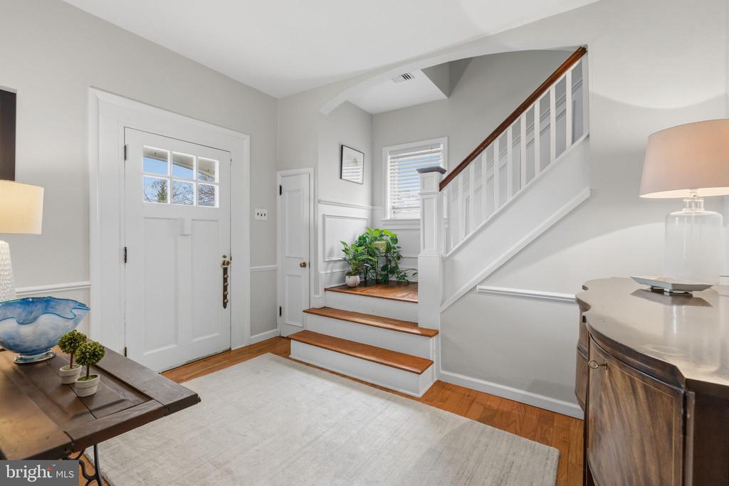 11 FRANKLIN AVENUE