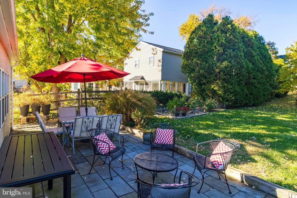 11 FRANKLIN AVENUE