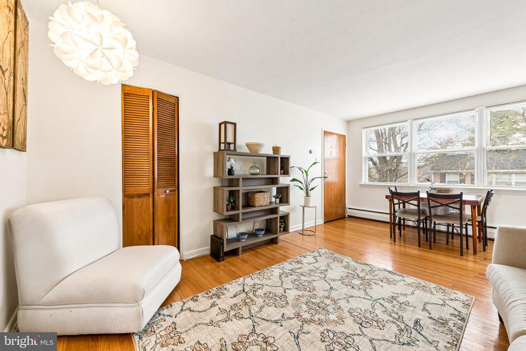 1334 MONTGOMERY AVENUE D4