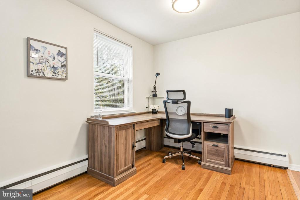 1334 MONTGOMERY AVENUE D4