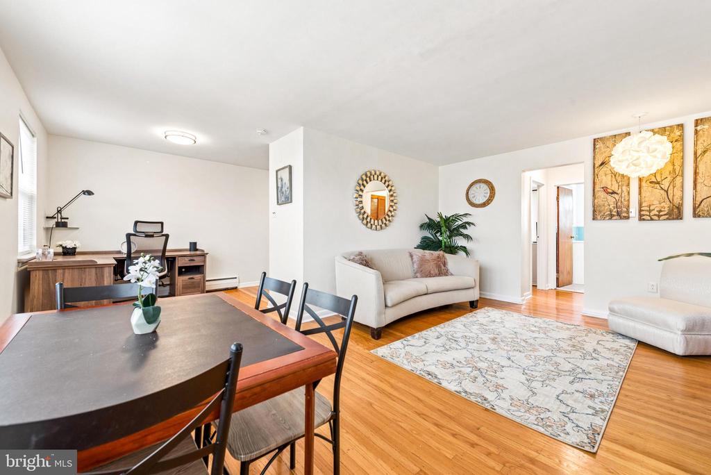 1334 MONTGOMERY AVENUE D4