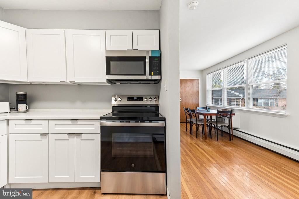 1334 MONTGOMERY AVENUE D4
