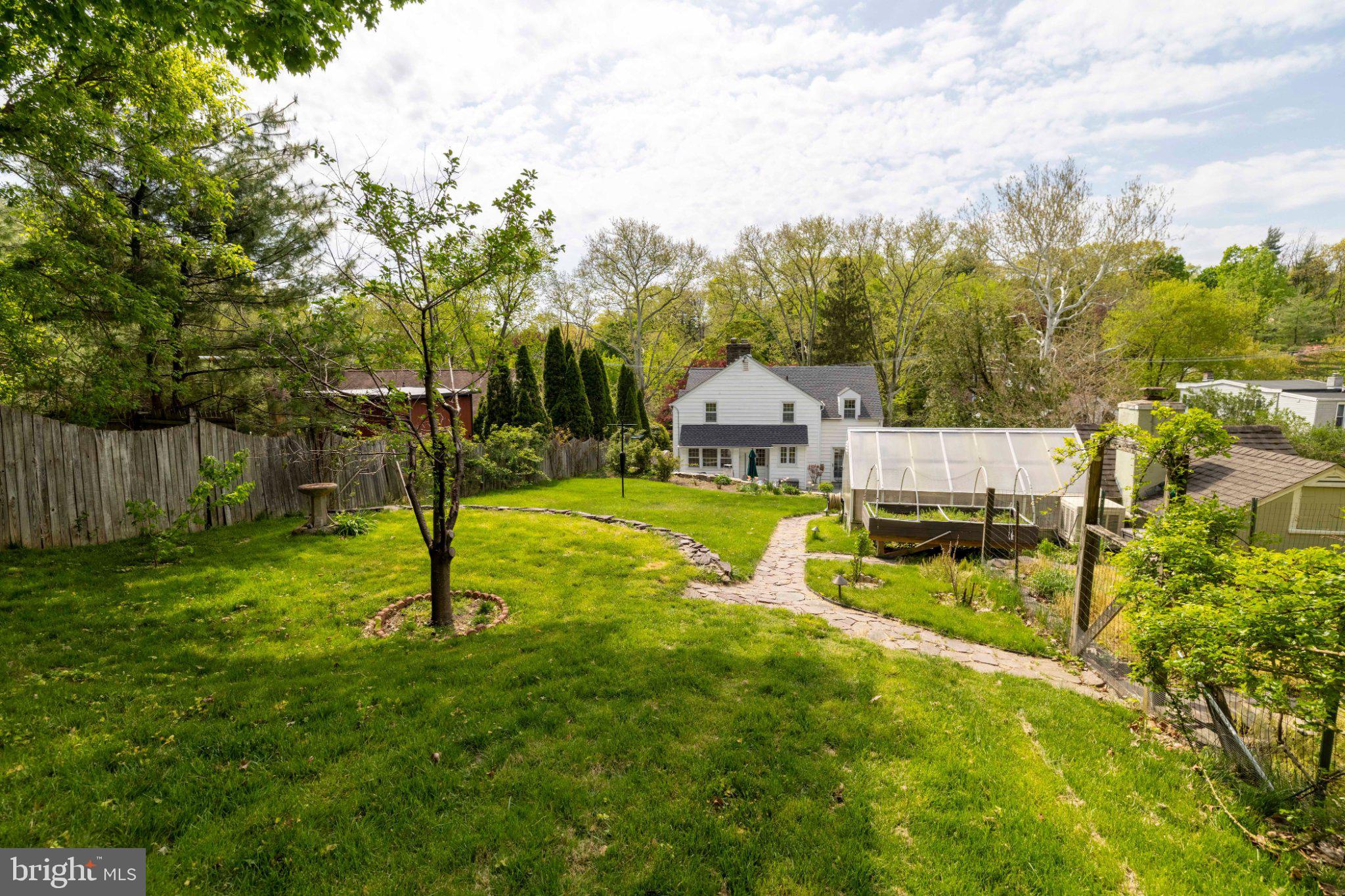 805 ROCK LANE