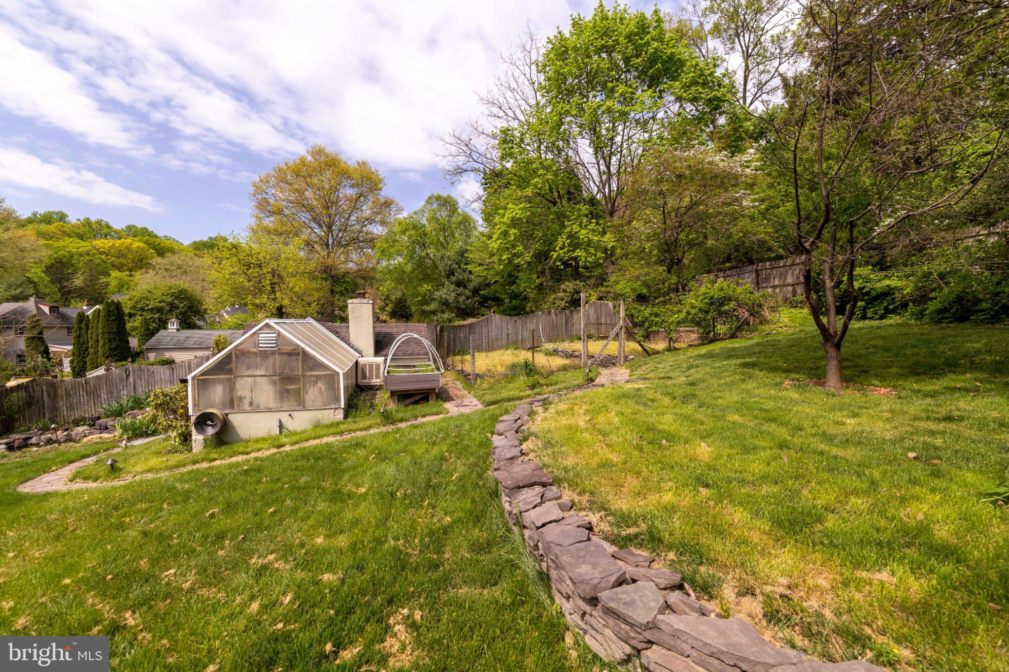 805 ROCK LANE