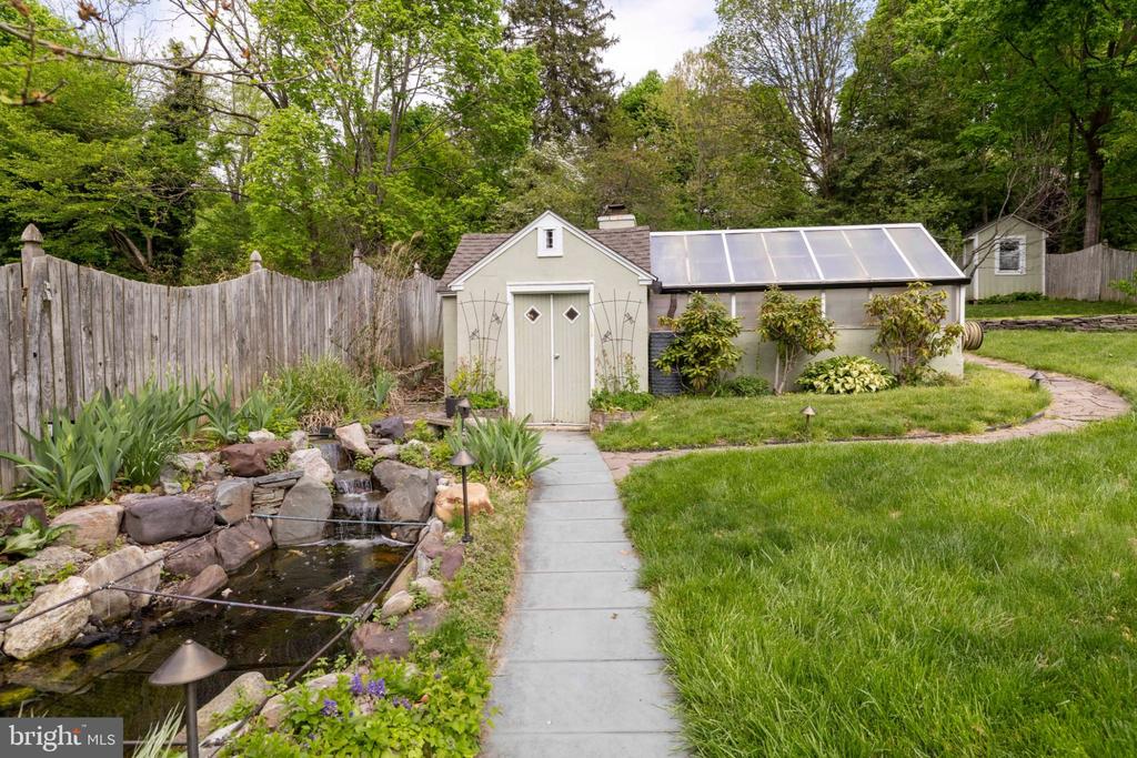 805 ROCK LANE