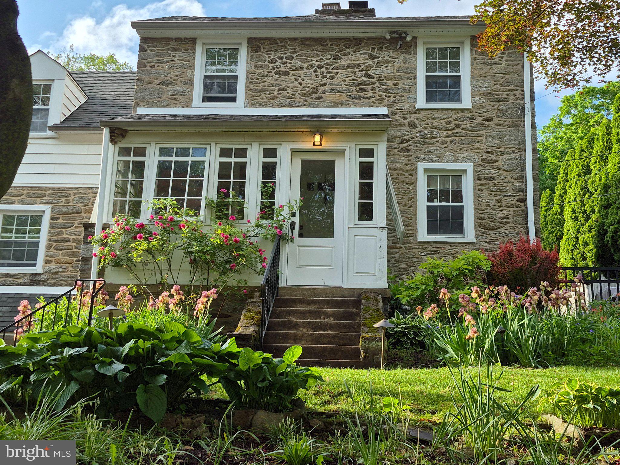 805 ROCK LANE