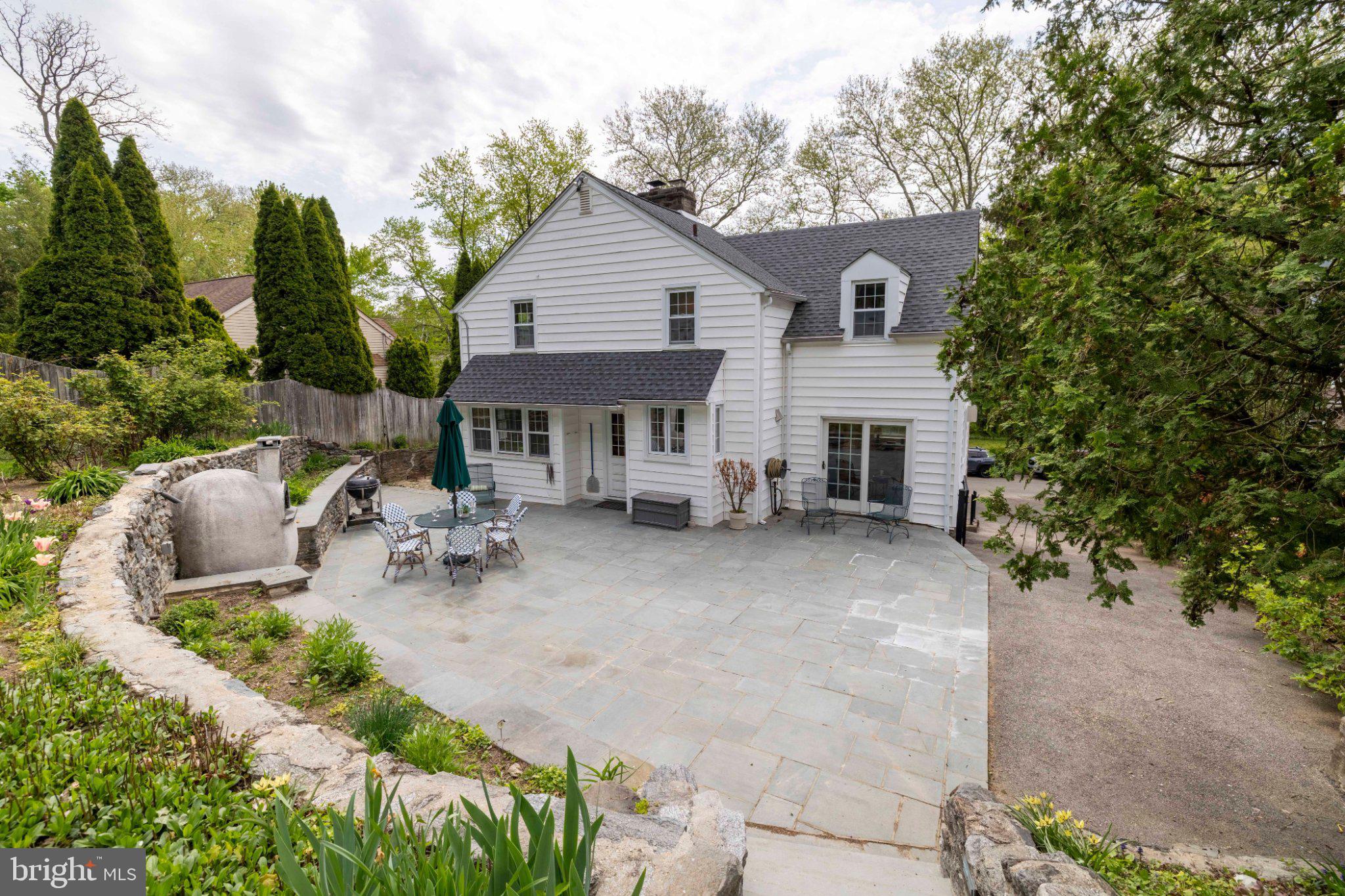 805 ROCK LANE