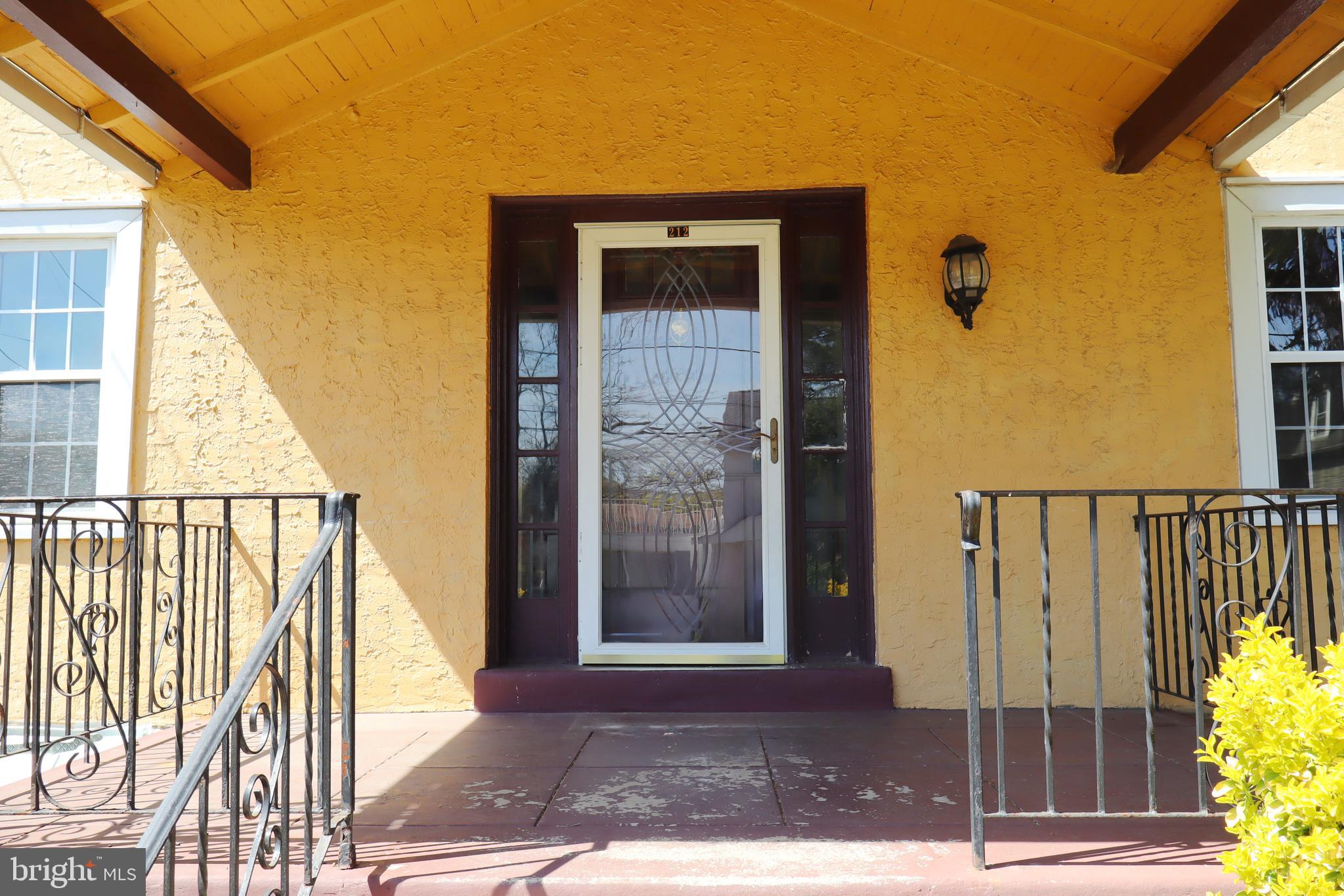 212 OSCEOLA AVENUE