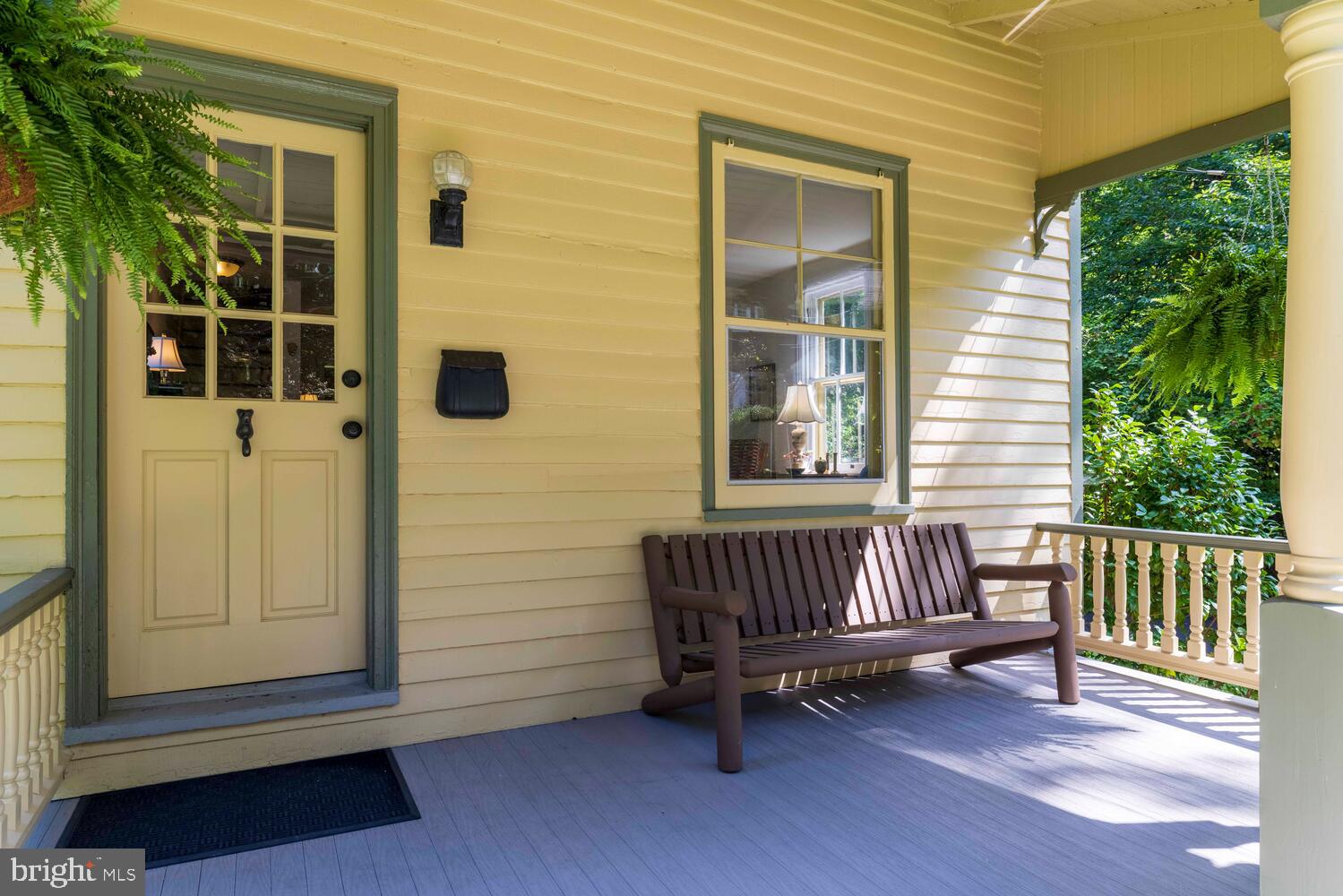 7 WALT LANE