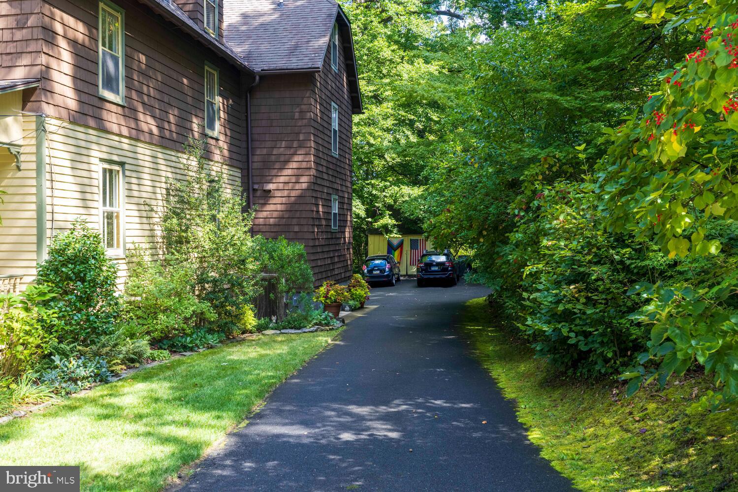 7 WALT LANE