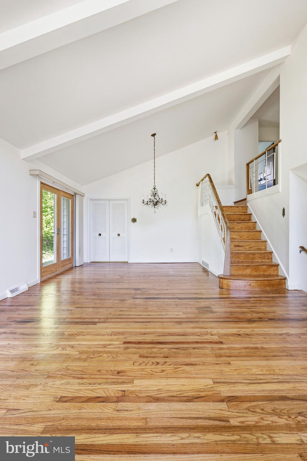 1517 THORNBERRY ROAD