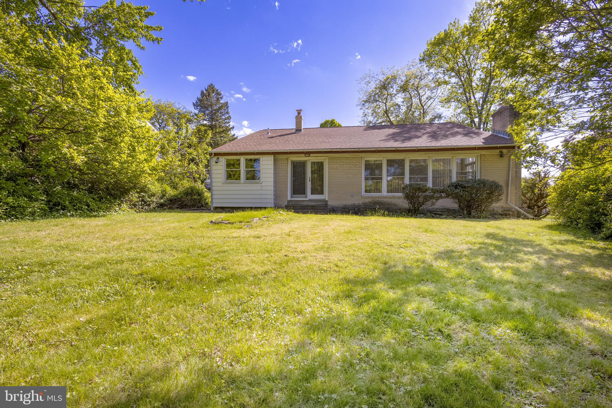 1517 THORNBERRY ROAD
