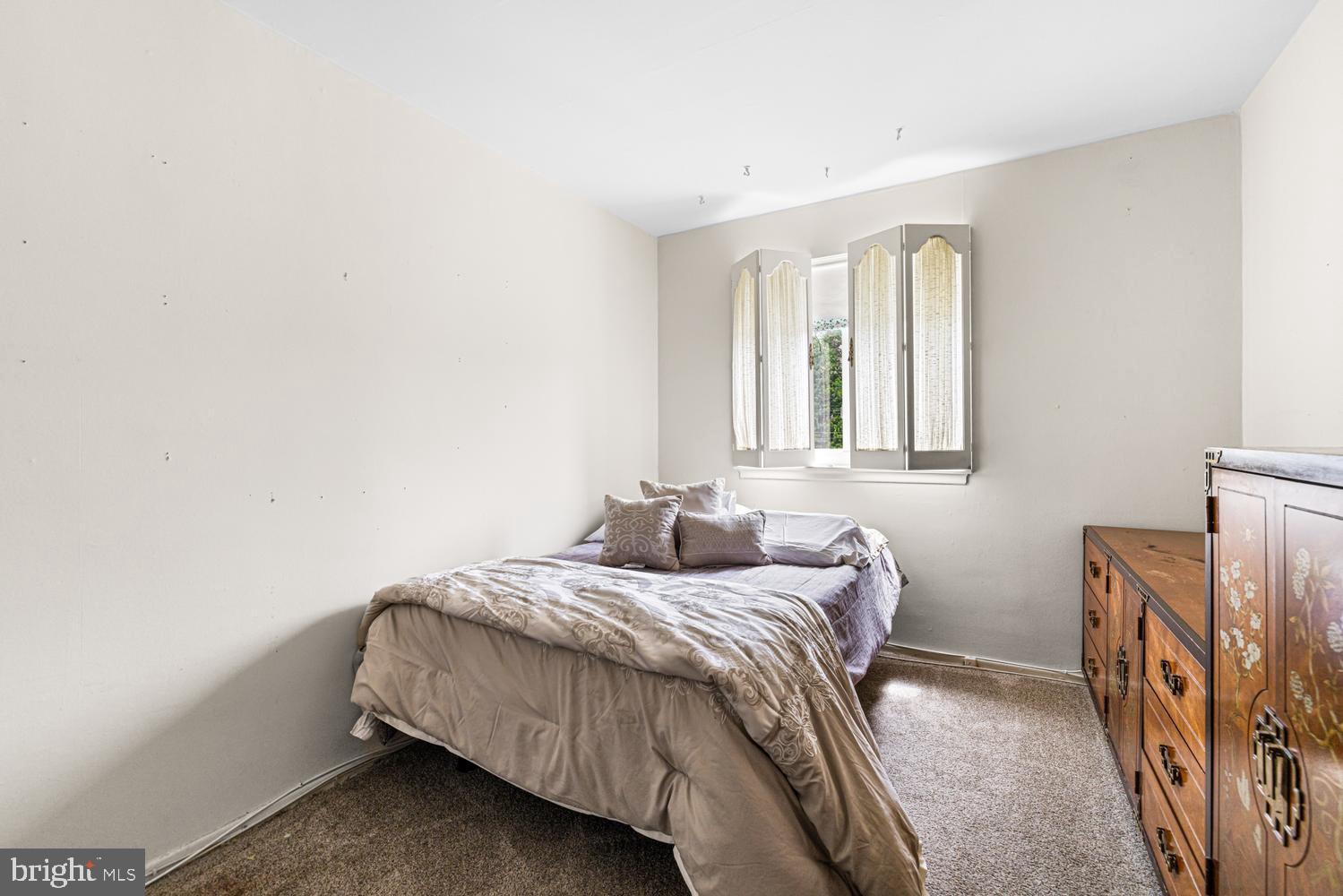 1610 THE FAIRWAY 510W