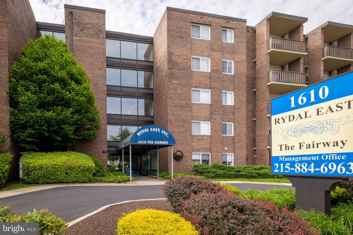 1610 THE FAIRWAY 510W