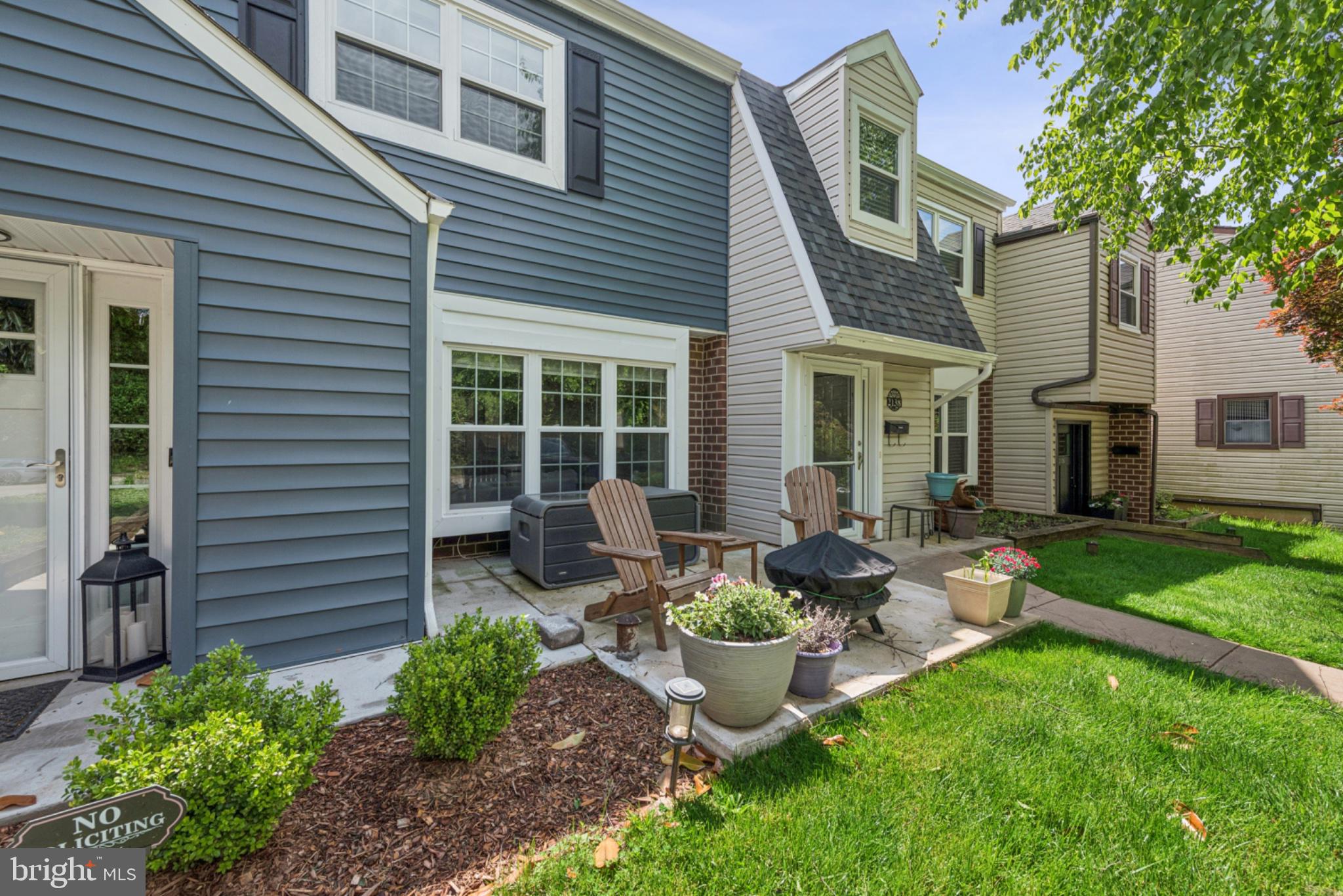 2140 ASH LANE