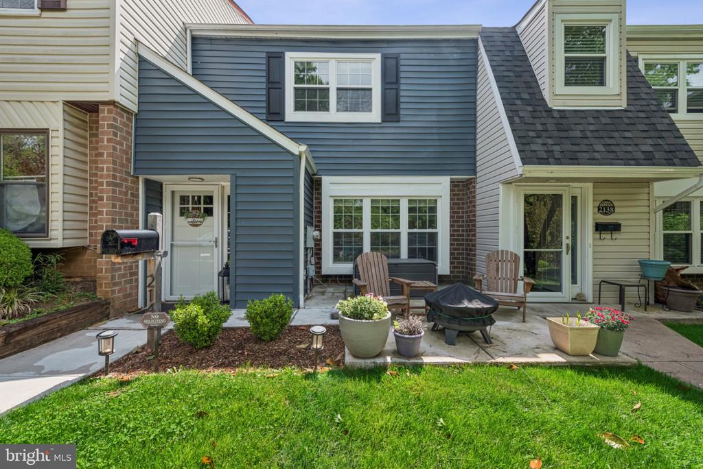 2140 ASH LANE