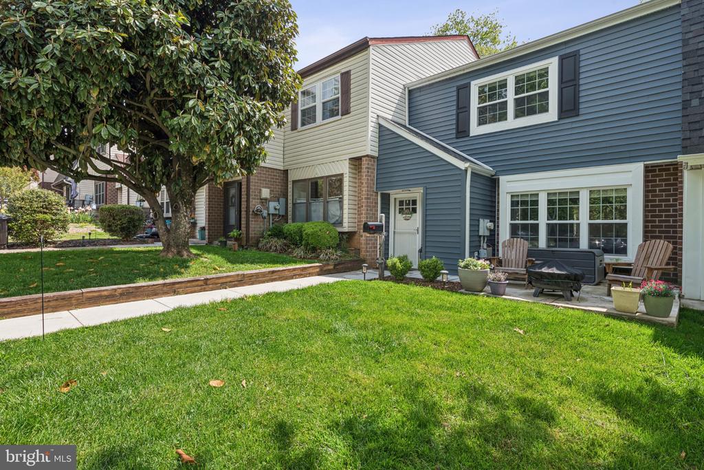 2140 ASH LANE