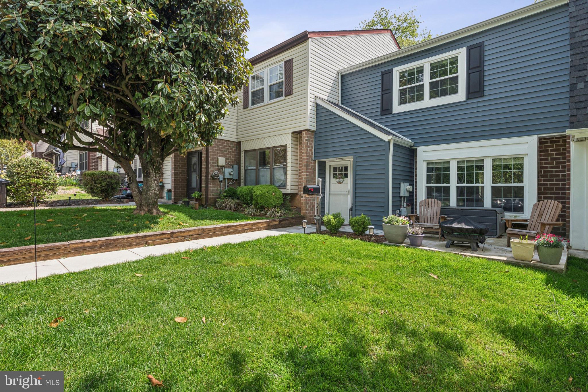 2140 ASH LANE