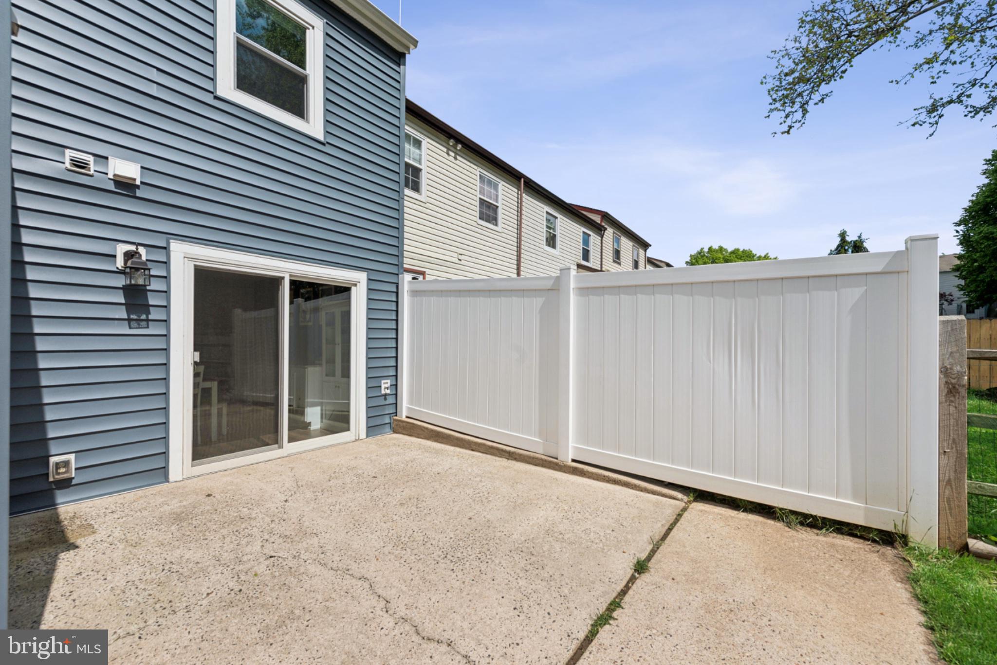 2140 ASH LANE