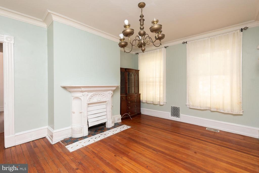 112 BRYN MAWR AVENUE