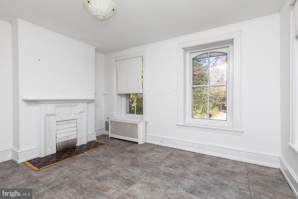 112 BRYN MAWR AVENUE