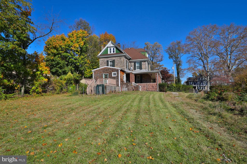 112 BRYN MAWR AVENUE