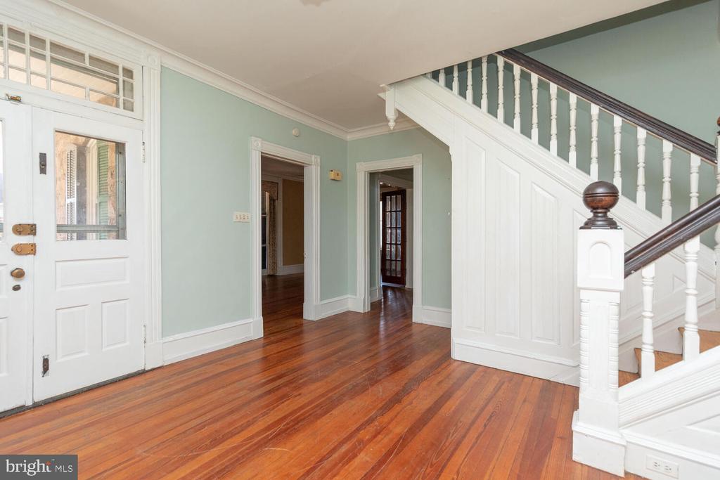 112 BRYN MAWR AVENUE