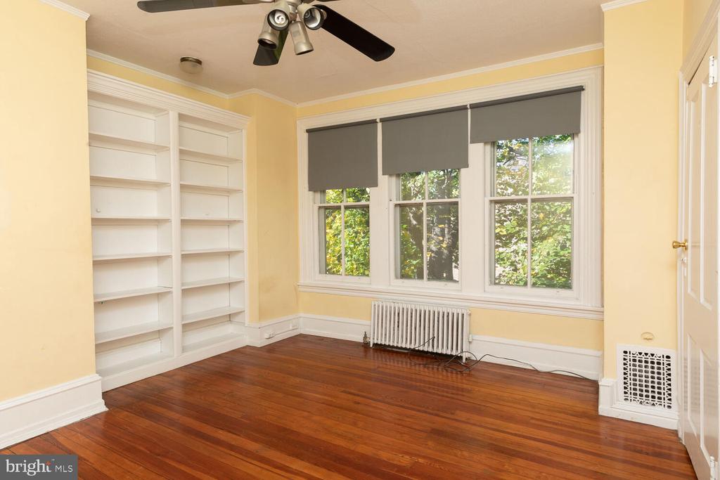 112 BRYN MAWR AVENUE