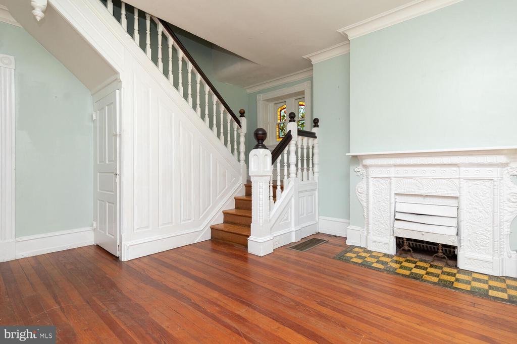 112 BRYN MAWR AVENUE
