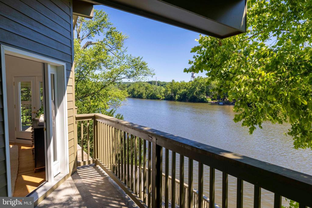 206 RIVER ROAD