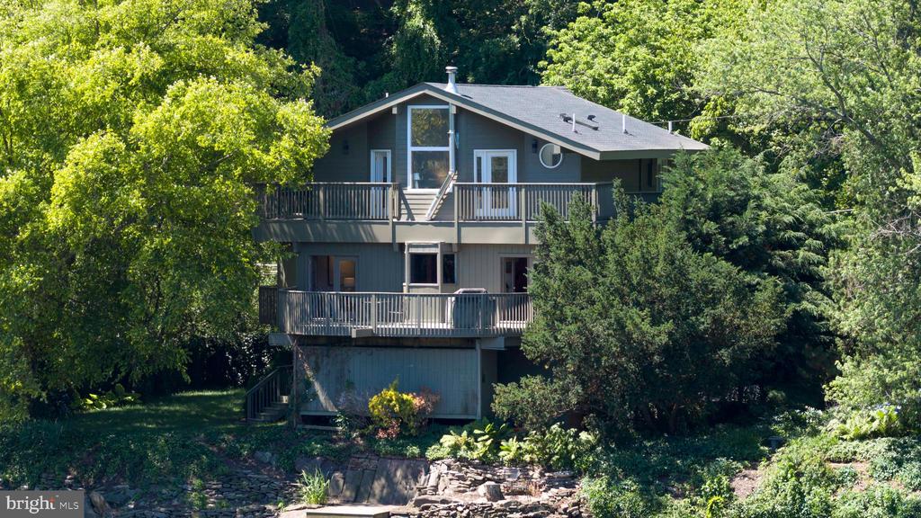 206 RIVER ROAD
