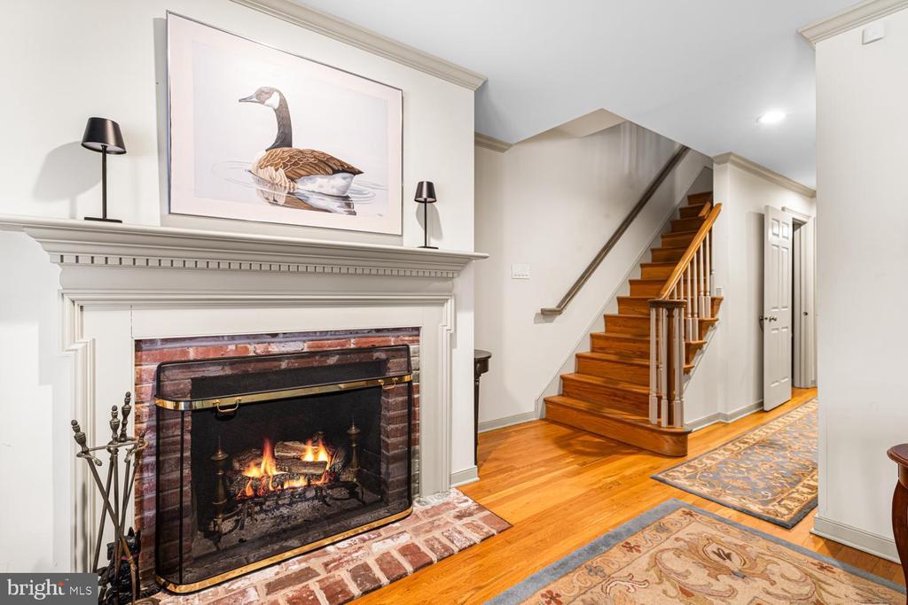 1101 QUINARD COURT