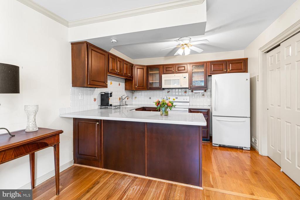 1101 QUINARD COURT
