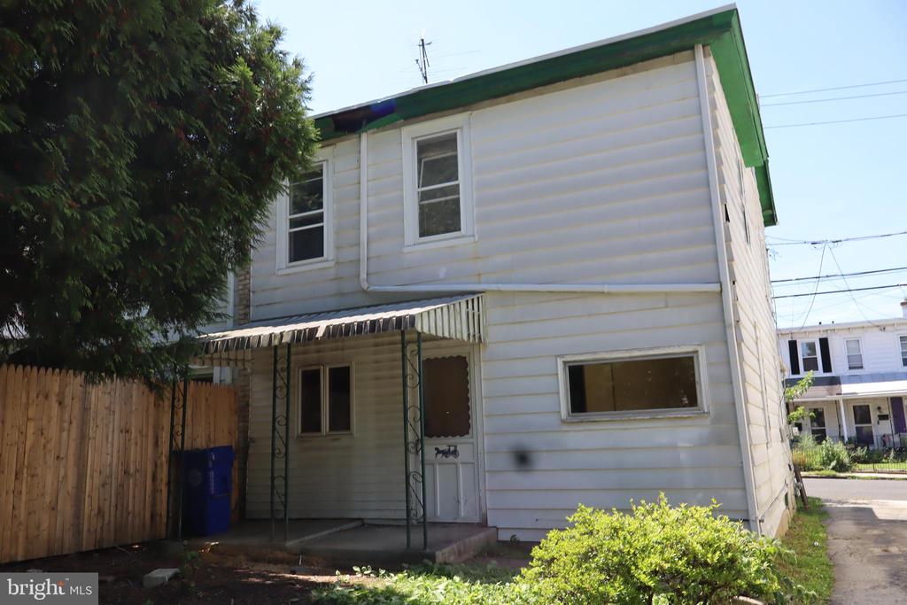 420 CEDAR STREET