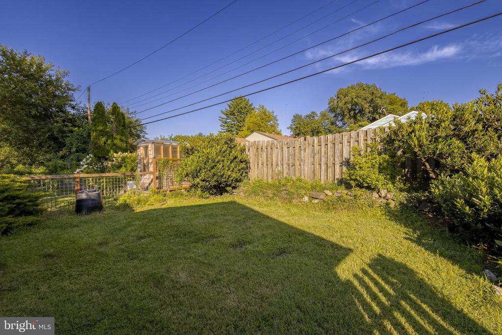 31 WYNDMOOR DRIVE