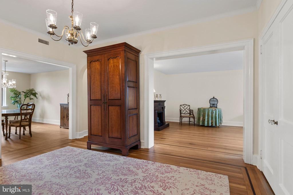 900 VALLEY ROAD Unit: C-403