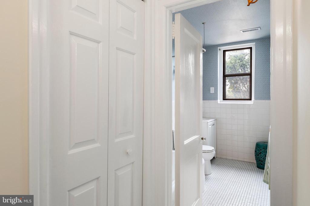 900 VALLEY ROAD Unit: C-403