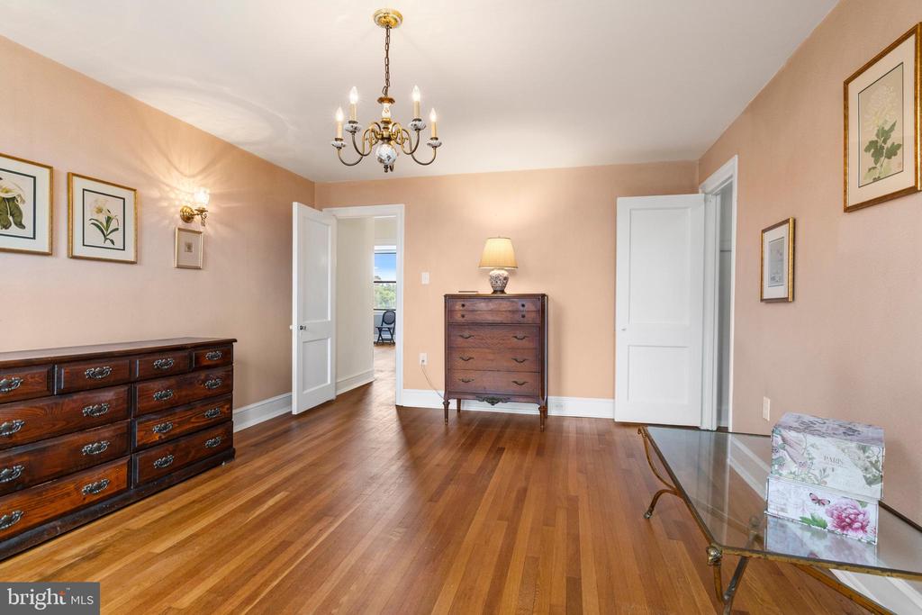 900 VALLEY ROAD Unit: C-403