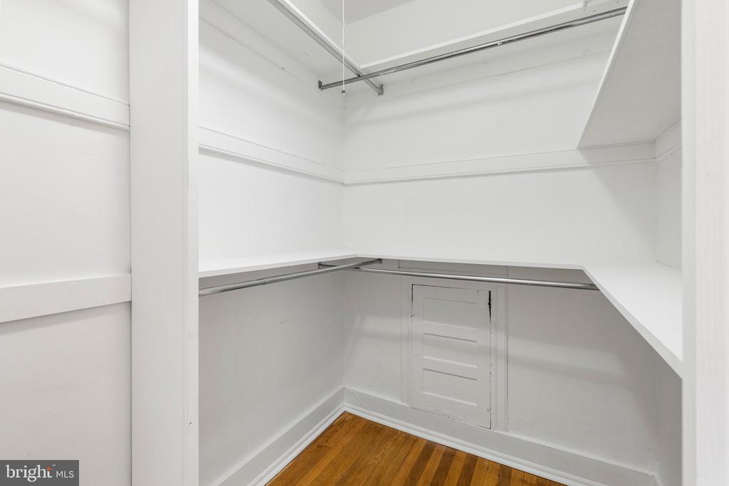 900 VALLEY ROAD Unit: C-403